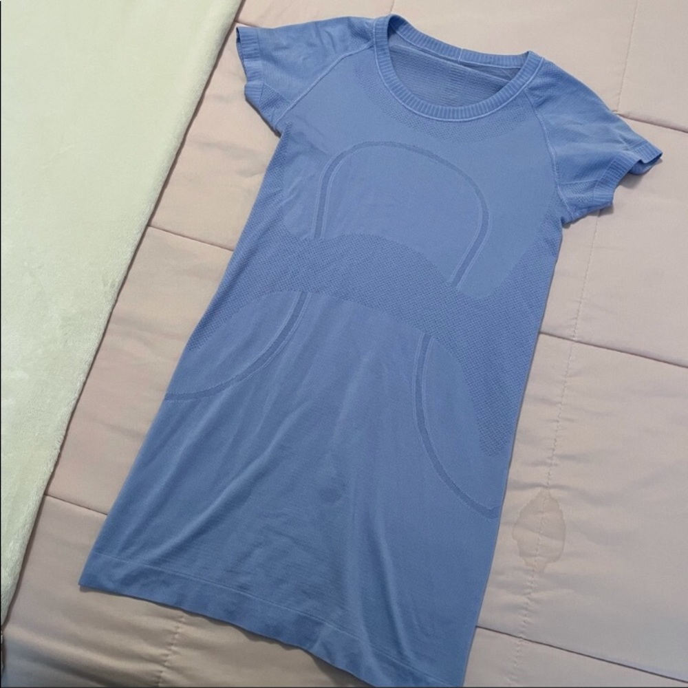 🍋 LULULEMON swiftly Tech tee